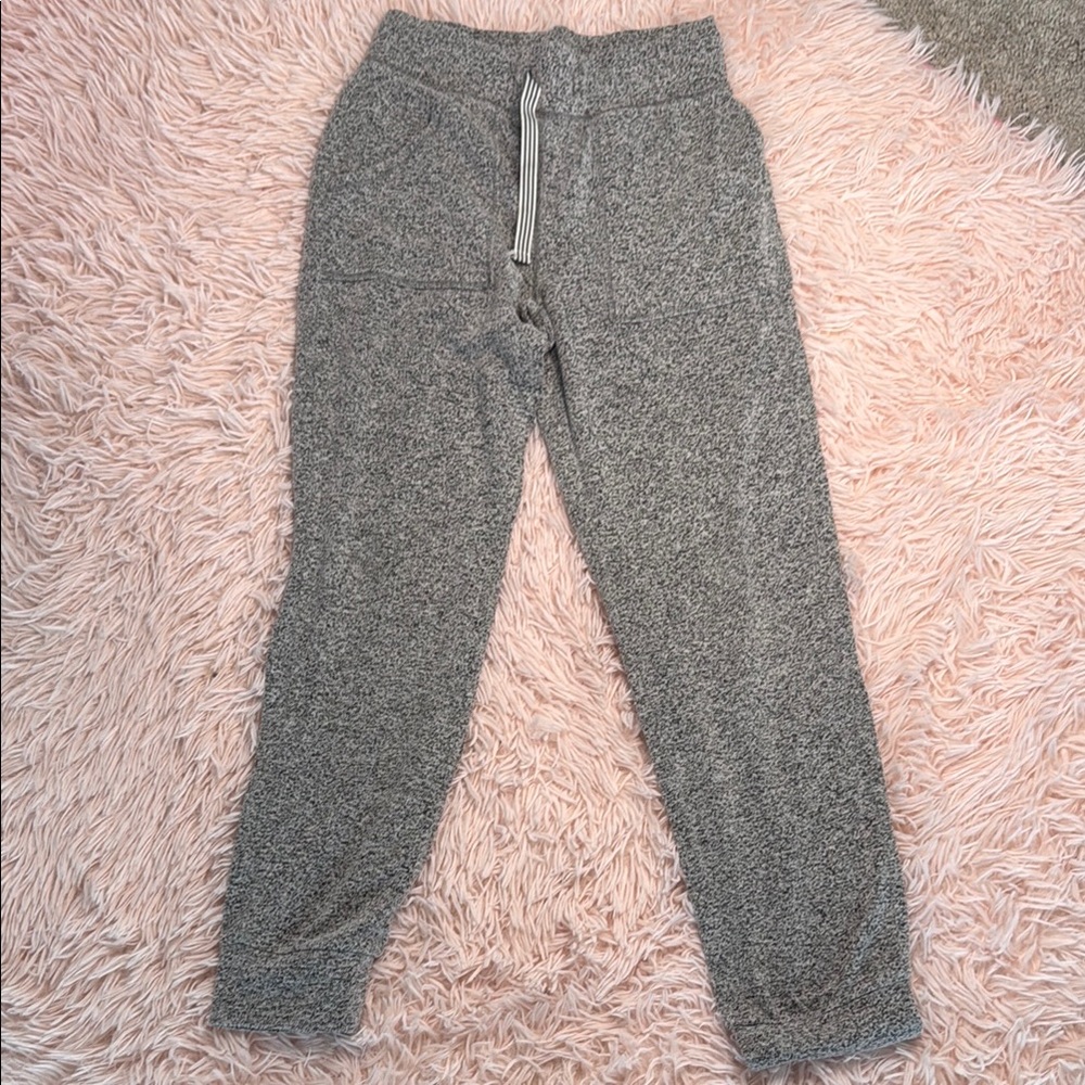 Wonder Nation Gray Sweatpants with Elastic Cuffs